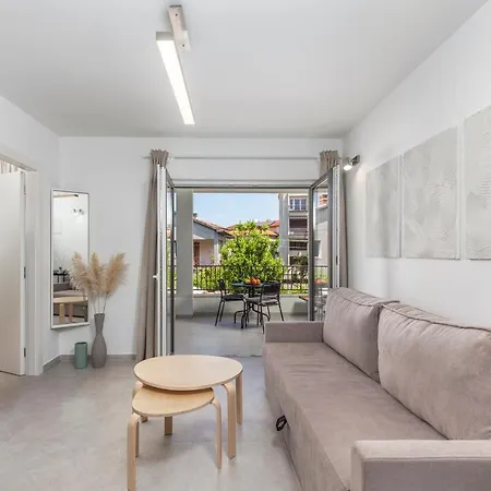 Apartment Grey, Green I White Malinska