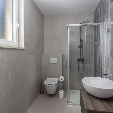 Apartmán Grey, Green I White