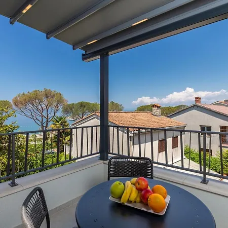 Apartmán Grey, Green I White