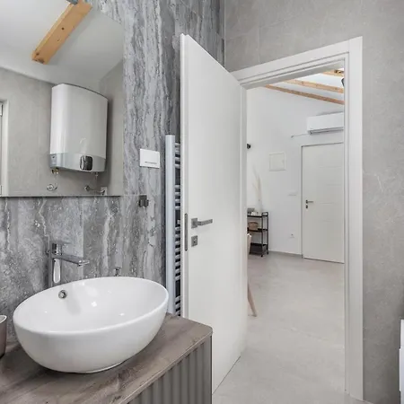 Apartmán Grey, Green I White